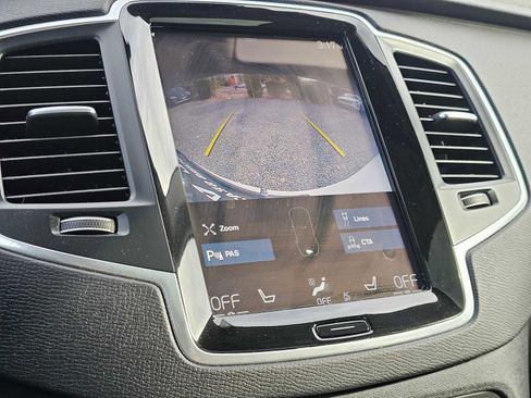 Certified 2022 Volvo XC90 T5 Momentum w/ Climate Package image 24