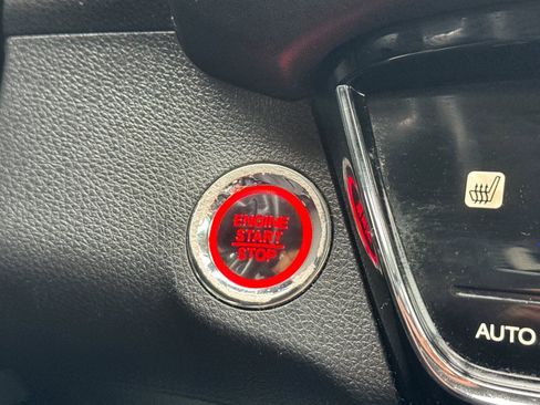 Used 2019 Honda HR-V Touring image 34