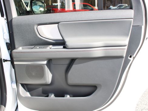 Used 2025 Ford Expedition Max Active image 16