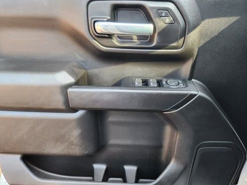 Used 2023 Chevrolet Silverado 1500 Custom image 25
