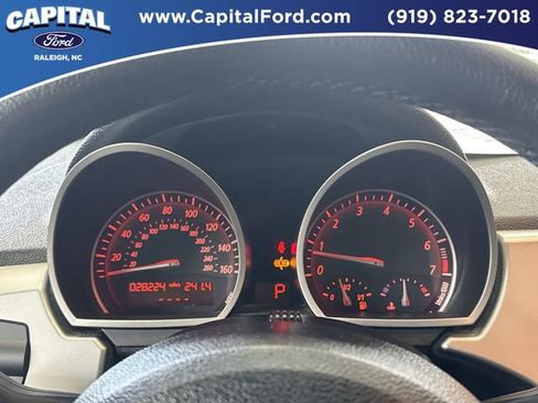Used 2005 BMW Z4 2.5i RWD image 23