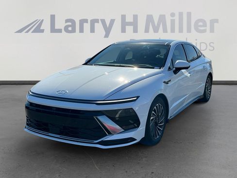 Used 2024 Hyundai Sonata Limited image 1