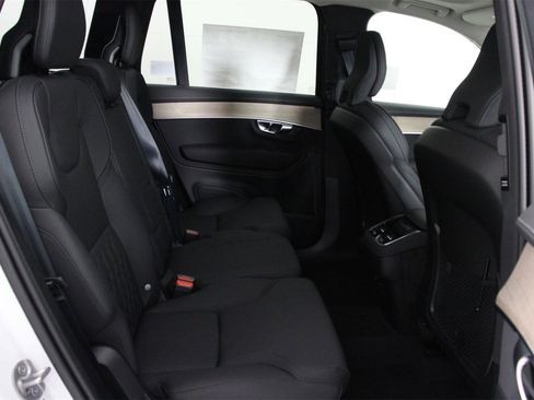 New 2025 Volvo XC90 B6 Core w/ Protection Package Premier image 11