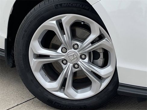 Certified 2025 Honda Accord LX image 8