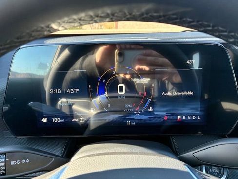 New 2026 Chevrolet Equinox LT AWD/4WD image 12