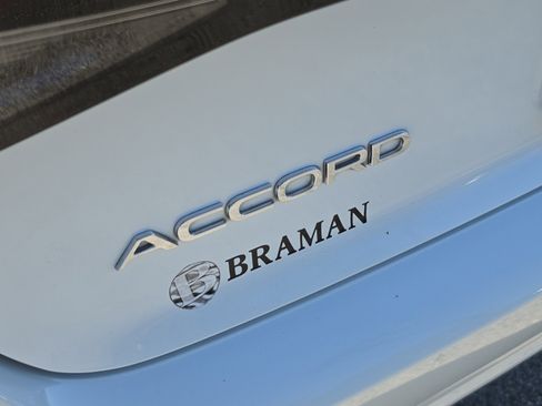 Used 2023 Honda Accord EX image 5