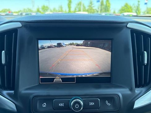 Used 2024 GMC Terrain SLE w/ Driver Convenience Package AWD/4WD image 23