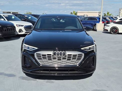 Certified 2024 Audi Q8 e-tron Premium Plus w/ Premium Plus Package image 9