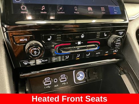 Used 2025 Jeep Grand Cherokee Limited w/ Black Appearance Package AWD/4WD image 10