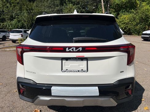 New 2026 Kia Seltos SX w/ SX Sunroof Package image 3