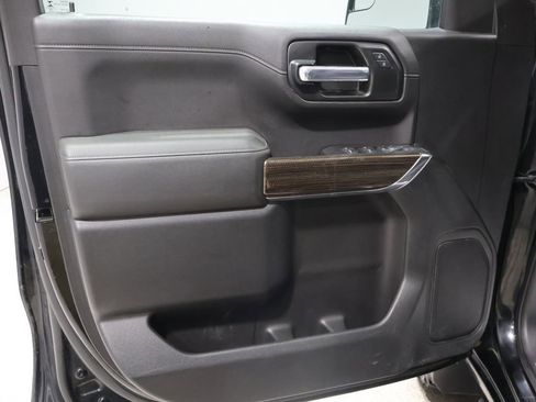 Used 2020 Chevrolet Silverado 1500 LT Trail Boss w/ Convenience Package image 13