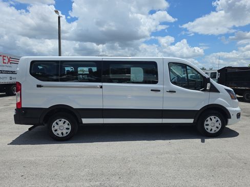 Used 2024 Ford Transit 350 XLT RWD image 8