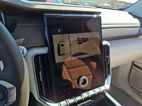 New 2026 GMC Acadia Denali w/ Super Cruise Package image 15