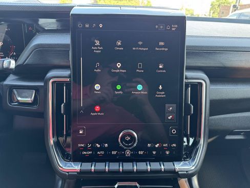 Used 2026 GMC Yukon Denali w/ Sun & Power Step Package AWD/4WD image 27