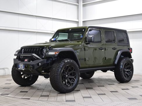 Used 2024 Jeep Wrangler Unlimited Sport AWD/4WD image 3
