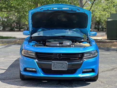 Used 2015 Dodge Charger SXT RWD image 40