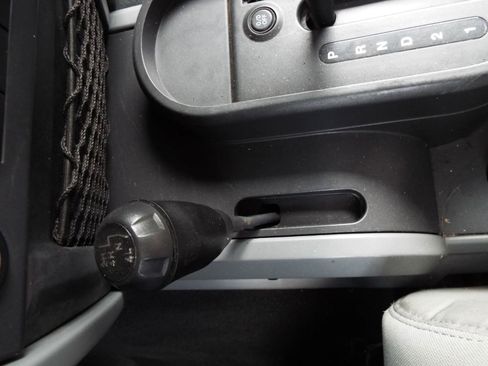 Used 2010 Jeep Wrangler Unlimited Sahara image 19