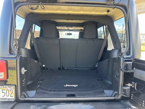 Used 2017 Jeep Wrangler Unlimited Sport w/ Quick Order Package 24S AWD/4WD image 19