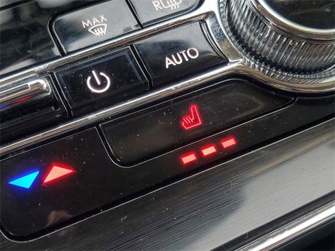 Certified 2022 Lincoln Nautilus AWD w/ Premium Package image 27