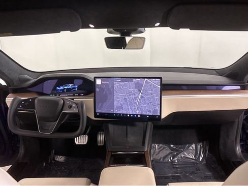 Used 2022 Tesla Model S Standard Range image 4