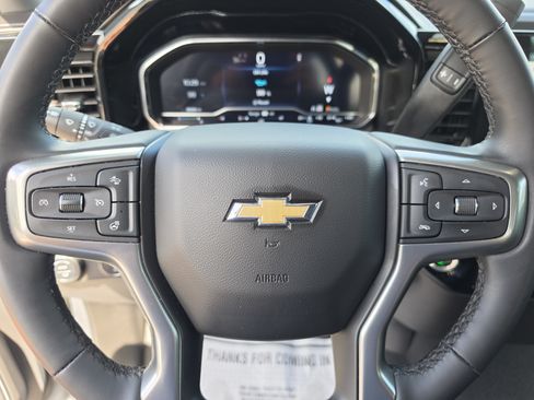 Used 2024 Chevrolet Silverado 1500 LT AWD/4WD image 37
