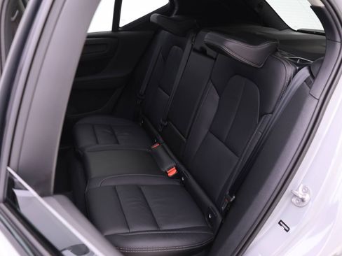 Certified 2024 Volvo XC40 B5 Plus w/ Protection Package Premier image 13