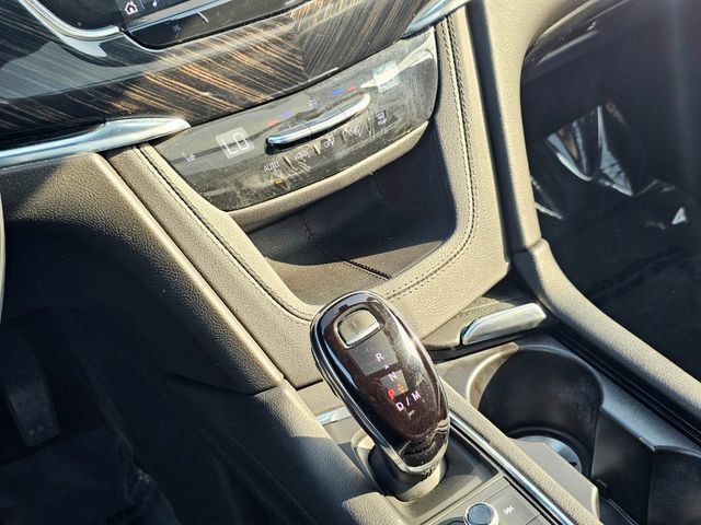 Used 2021 Cadillac XT6 Premium Luxury AWD/4WD image 35