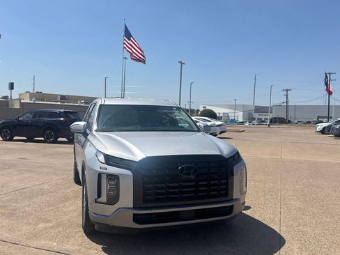 Used 2025 Hyundai Palisade SEL AWD/4WD image 3