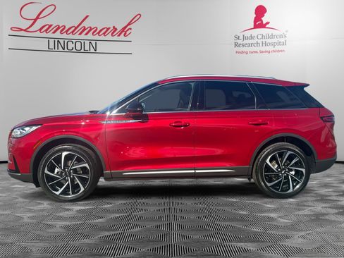 Certified 2024 Lincoln Corsair Reserve w/ Equipment Group 201A image 2