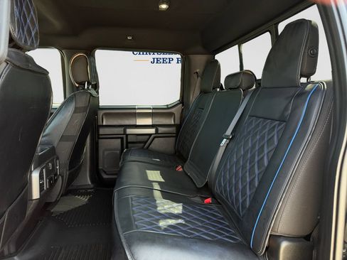 Used 2018 Ford F150 XLT w/ Equipment Group 302A Luxury AWD/4WD image 9
