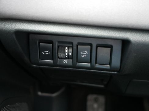 Used 2025 Subaru Outback Premium AWD/4WD image 26