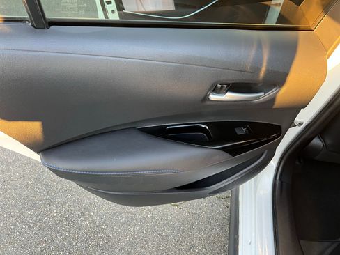 Used 2020 Toyota Corolla XSE image 21