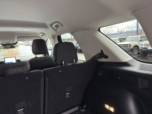 Used 2021 Ford Bronco Sport Badlands image 7