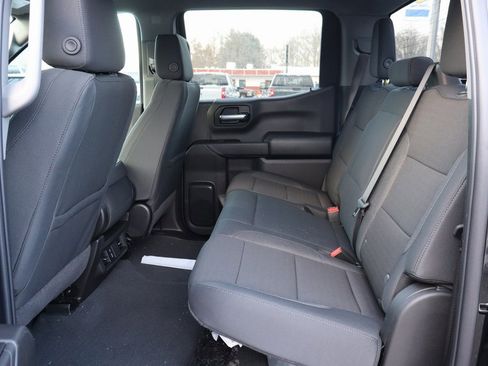 New 2026 Chevrolet Silverado 1500 Custom Trail Boss w/ LPO, Dark Essentials Package image 17