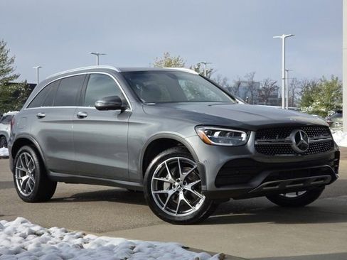 Used 2021 Mercedes-Benz GLC 300 4MATIC image 2