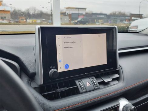 Used 2024 Toyota RAV4 Adventure image 27