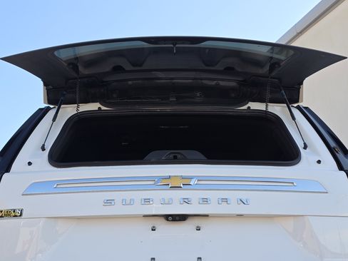 Used 2021 Chevrolet Suburban High Country image 39