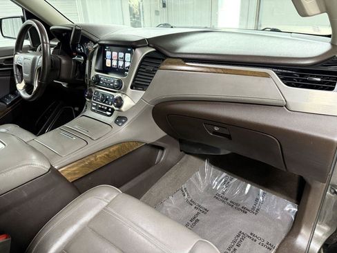 Used 2019 GMC Yukon XL Denali w/ Open Road Package AWD/4WD image 42
