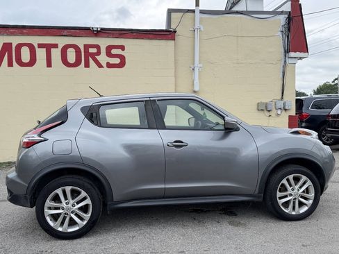Used 2016 Nissan Juke S FWD image 9