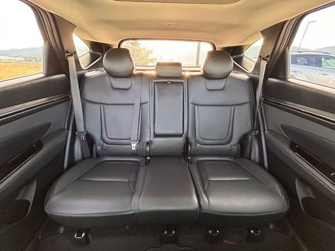 Used 2022 Hyundai Tucson Limited image 42
