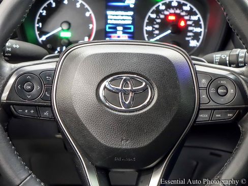 Used 2023 Toyota Corolla Cross AWD Hybrid image 18