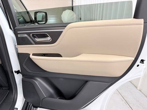 Certified 2026 INFINITI QX80 Pure RWD image 42