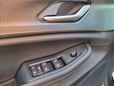 New 2025 Jeep Grand Cherokee Altitude image 15