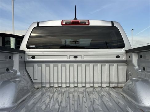 Used 2020 Chevrolet Colorado LT image 10