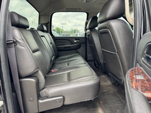 Used 2014 GMC Sierra 3500 Denali AWD/4WD image 16