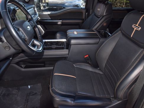 Certified 2024 Ford F250 Platinum w/ FX4 Off-Road Package image 13