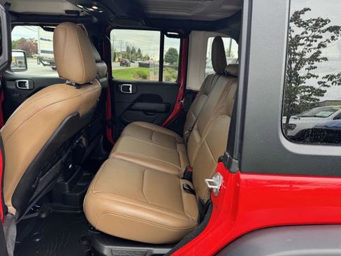 Used 2022 Jeep Wrangler Unlimited Rubicon 4xe w/ Cold Weather Group image 8