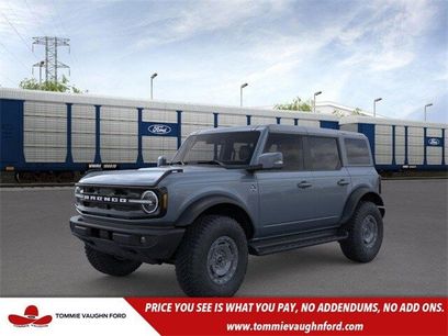 New 2025 Ford Bronco Outer Banks w/ Sasquatch Package
