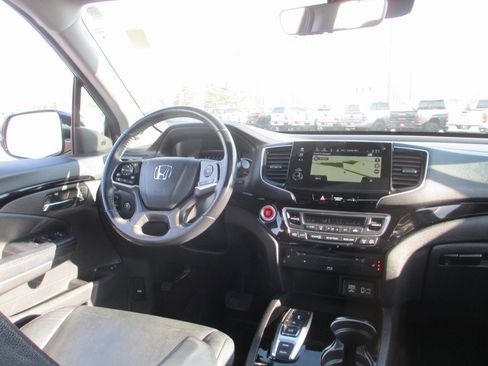 Used 2019 Honda Pilot Touring image 24