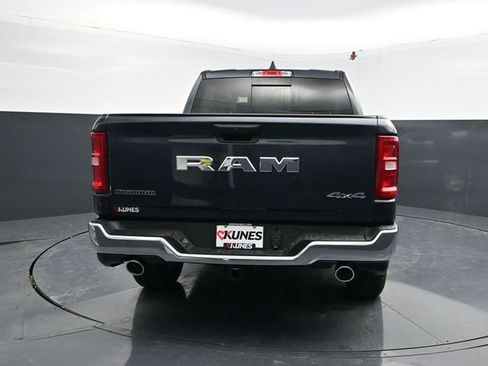 New 2026 RAM 1500 4x4 Crew Cab image 8